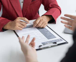 HR რეკრუტერი